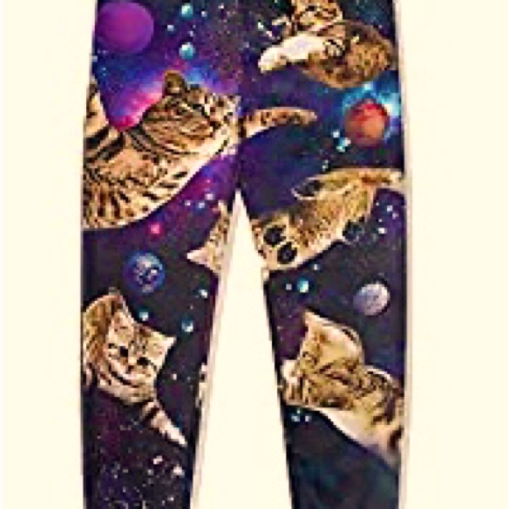 Funny 3D graphic jogger pants. High quality material, comfortable on the skin.